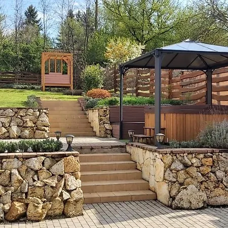 Paradise Apartmanhaz Eger Exterior photo