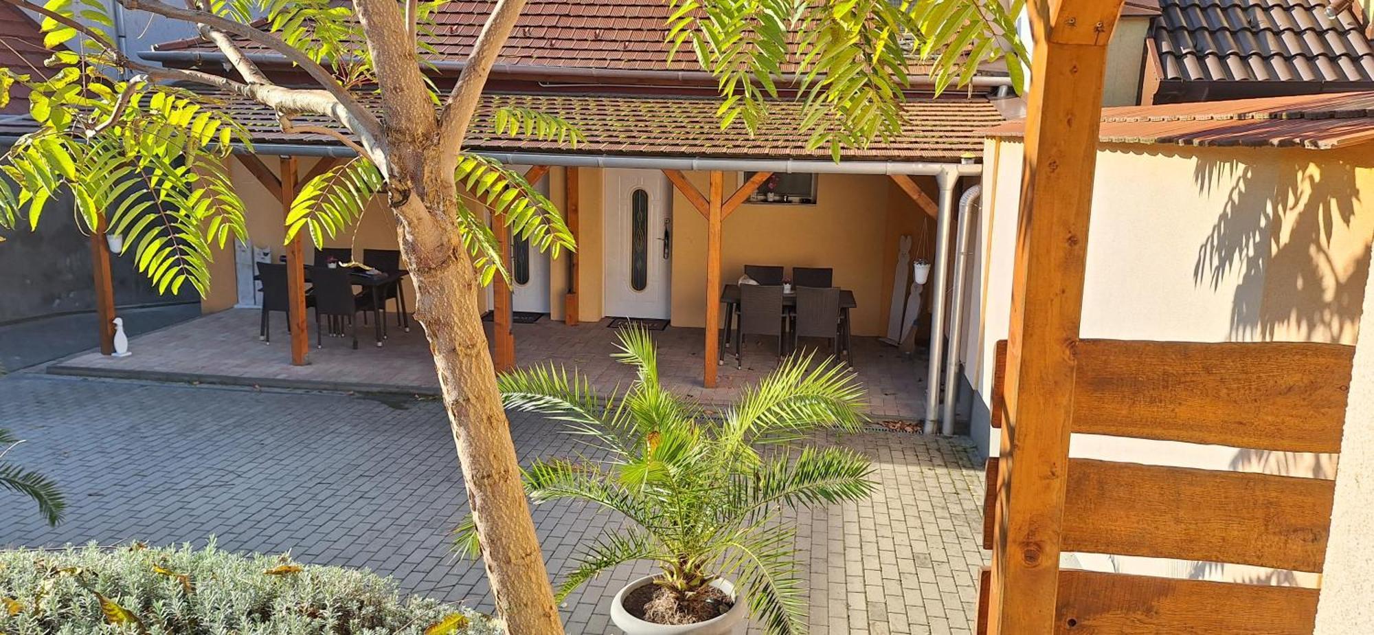 Apartment Paradise Apartmanhaz