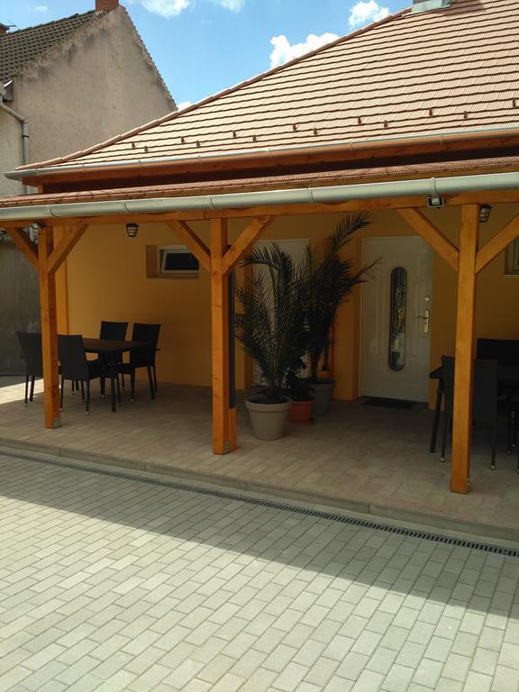 Paradise Apartmanhaz Apartment