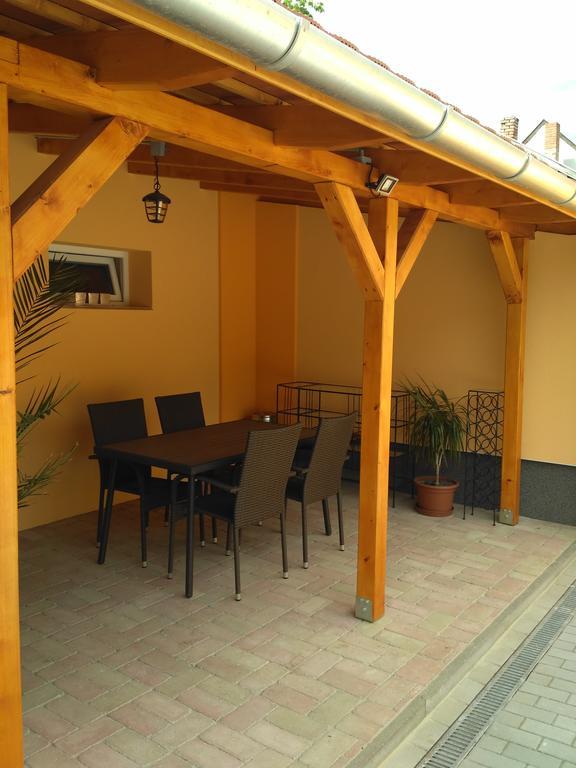 Paradise Apartmanhaz Apartment *